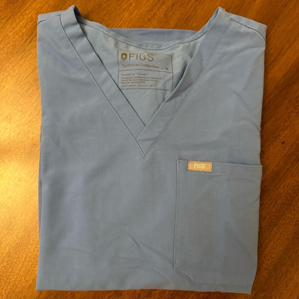 FIGS Scrub Top